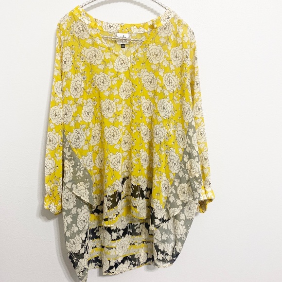 CAbi 5713 Yellow Gather Blouse Size Medium EUC - Picture 6 of 10